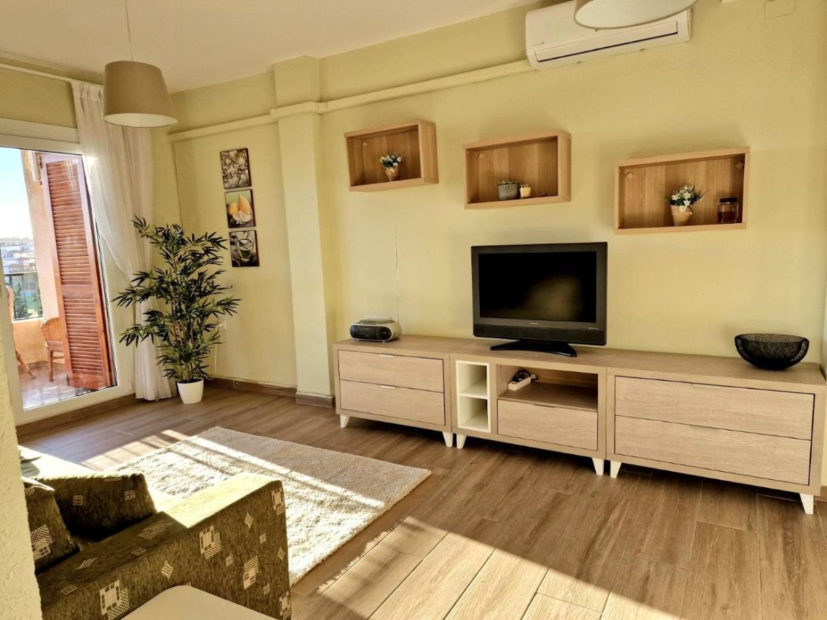 Cozy Apartment With Sea View تورّيفيِخا المظهر الخارجي الصورة