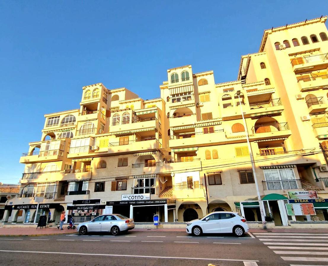 Cozy Apartment With Sea View تورّيفيِخا المظهر الخارجي الصورة